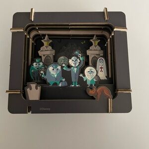 **FINAL PRICE** Disney Parks Haunted Mansion 3D Diorama Cardboard